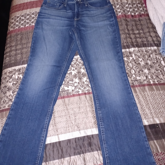 2 pair Lee's bootcut jeans - Picture 3 of 5